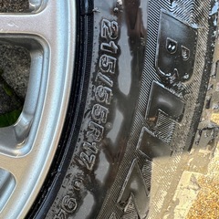 ブリヂストン　スタッドレスタイヤ　215/55R17の画像