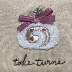 トレーナーなど3点110サイズ　ロールケーキの画像