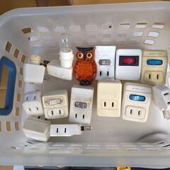 ノイズ フィルター 電源 タップ 延長コード スイッチ 節電タップ ACコンセント 節電アダプター 2個口 スイッチ付き エルパ 耐雷サージ アダプタ 省エネ 耐雷 屋内用 便利グッズ 節電アダプタ 2P　個別スイッチ付 コンセントの画像