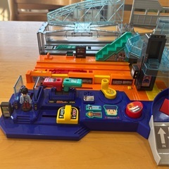 プラレール レバーでアクション＆サウンド！ビッグステーションの画像