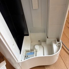 SHARP シャープ  加湿空気清浄機  KC-G40-Wの画像