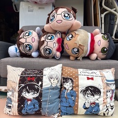 コナン寝そべりぬいぐるみ5体&クッション2点セットの画像