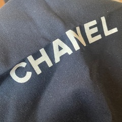 CHANEL シャネル ショッパー 紺 ロゴ入りの画像