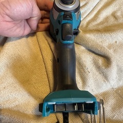 マキタ　インパクトドライバー　TD173の画像