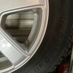 155/65/14 アルミ付きスタッドレスタイヤの画像