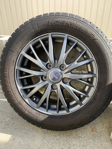 スタッドレスタイヤ・アルミホイール4本セット