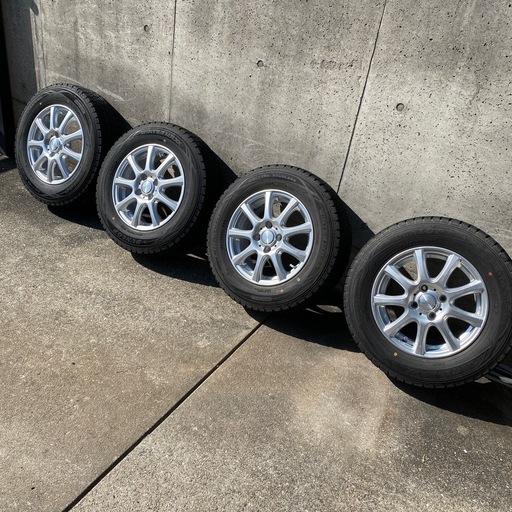 スタッドレス185/70Ｒ14タイヤアルミホイール4本セット中古引き取り限定