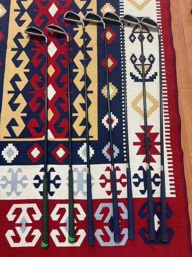 2セット＋カバン=8000円で譲ります