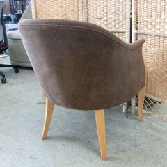 一人掛けチェア 幅63×奥行70×高さ76cm ファブリック×木 ブラウン ラウンジチェア 椅子 いす イス 札幌 西野店の画像