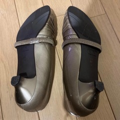 銀座かねまつ kanematsu ゴールド ローヒールパンプス ミススレンダーの画像