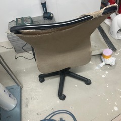 34. デスクチェアの画像