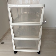 キャスター付き衣装ケース3段の画像