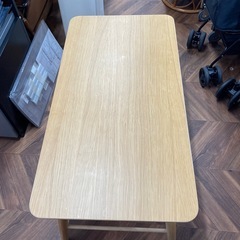 1156 折りたたみテーブル 天板に傷汚れあり 中板付属の画像