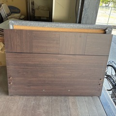 未使用セミダブルフランスベッドと未使用sertaマットレスの画像