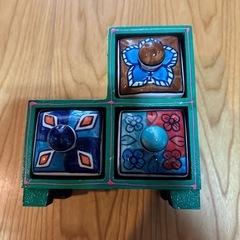 ポタリー風インテリアチェストの画像