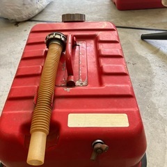 ガソリン携行缶の画像