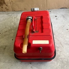 ガソリン携行缶の画像