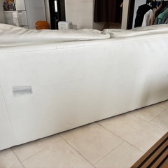 クリームホワイト革（合革）リラックスソファーの画像