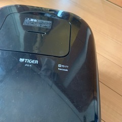 タイガー 5.5号炊き 炊飯器の画像