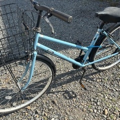 ブルーの自転車の画像