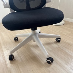 オフィスチェアの画像