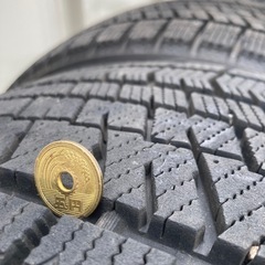 BRIDGESTONE BLIZZAK VRX2 245/40R18の画像