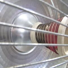 ハロゲンヒーター 首振り エスケイジャパン SKJ-950/SQ-1000W　弱のみ使用可の画像