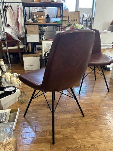 モデルルーム展示品
インダストリアルレザーチェア2脚