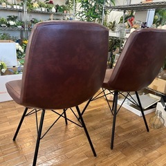 モデルルーム展示品インダストリアルレザーチェア2脚の画像