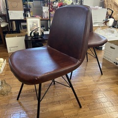 モデルルーム展示品インダストリアルレザーチェア2脚の画像