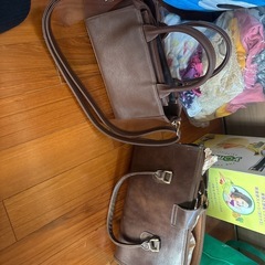 ハンドバッグ２個セットの画像