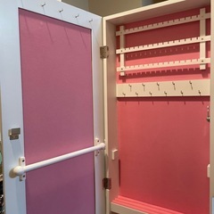 【アクセサリー収納】スタンドミラーの画像
