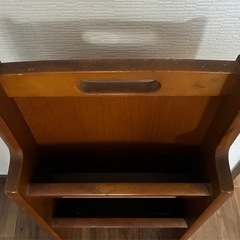 karimoku  カリモク  マガジンラック  ブックスタンド 　本棚の画像