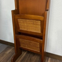 karimoku  カリモク  マガジンラック  ブックスタンド 　本棚の画像