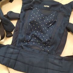 Aprica　抱っこ紐　横抱き　縦抱きの画像