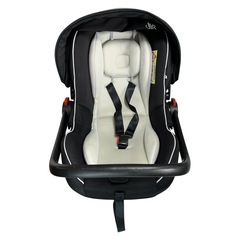 【極美品】マムズキャリー MCブライト3 チャイルドシート B-5003 西松屋の画像