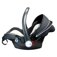 【極美品】マムズキャリー MCブライト3 チャイルドシート B-5003 西松屋の画像