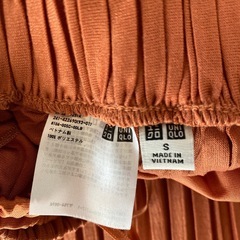 UNIQLOプリーツスカート　の画像