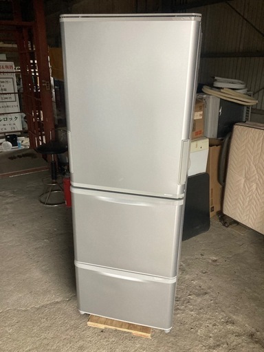 SHARP冷蔵庫　SJ-W352F-S