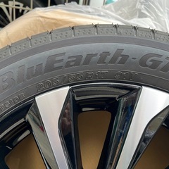 ヴォクシー　
ノア90系　205/55R17 トヨタ純正　の画像