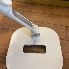 スマホ置き　フォルダーの画像