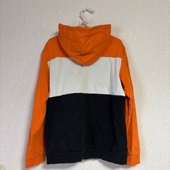 【PUMA 】裏起毛フード付きトレーナー 160cmの画像