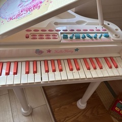 ピアノの画像