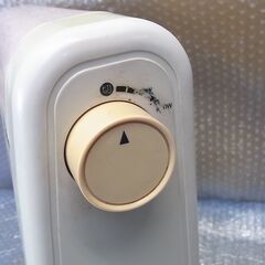 電気ストーブ  YUASA YA-D800M  800W の画像