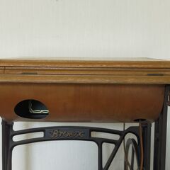 △ BROTHER ブラザー 足踏みミシン レトロ アンティークミシン Broex 色落ち？破損、部品の欠品あり 現状渡しの画像