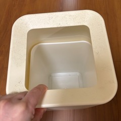 ニトリ　袋の見えないゴミ箱の画像