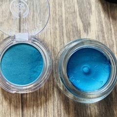 [THE BODY SHOP]のブルーのアイシャドウ差し上げますの画像