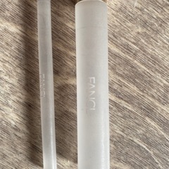 [THE BODY SHOP]のブルーのアイシャドウ差し上げますの画像