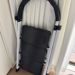 3段脚立（折りたたみ式）の画像