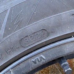 スタッドレスタイヤの画像